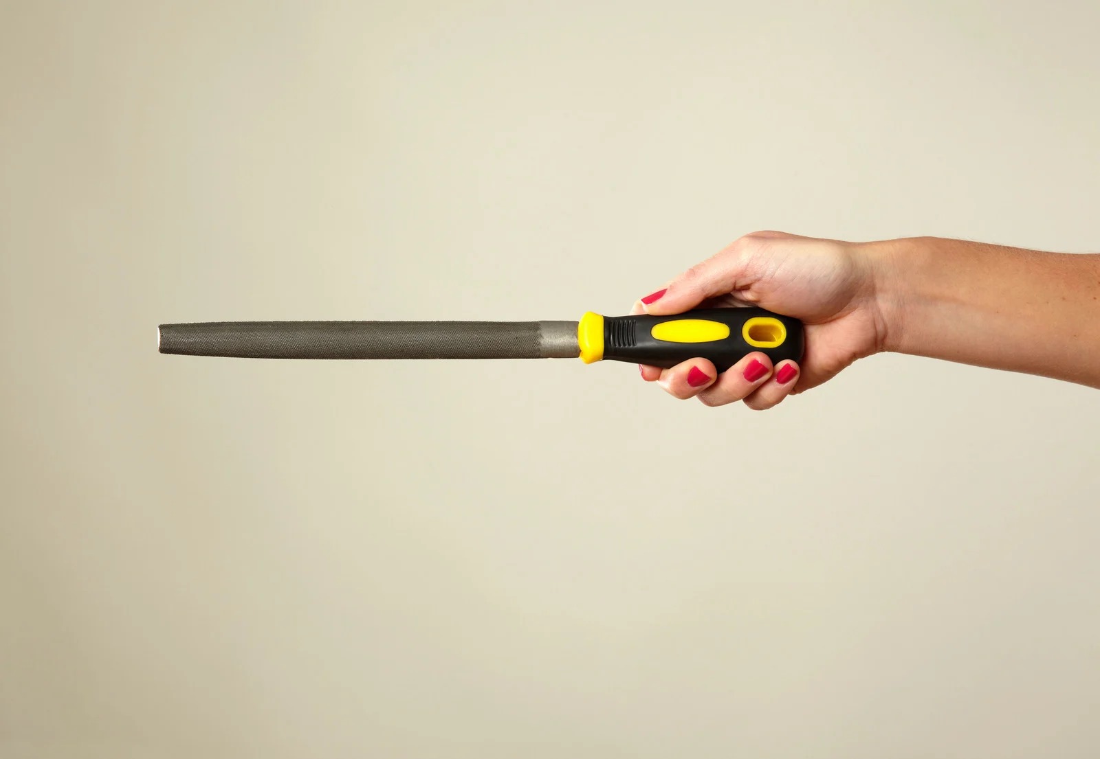 ตะไบสำหรับขัดชิ้นงานโลหะต่าง ๆ